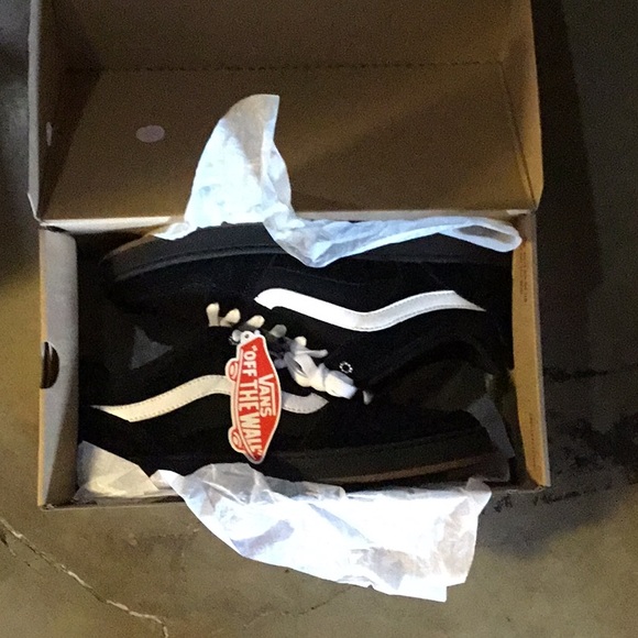 Vans Other - NIB men vans baxter sk8 vn-0L3M9X1 black white gum
